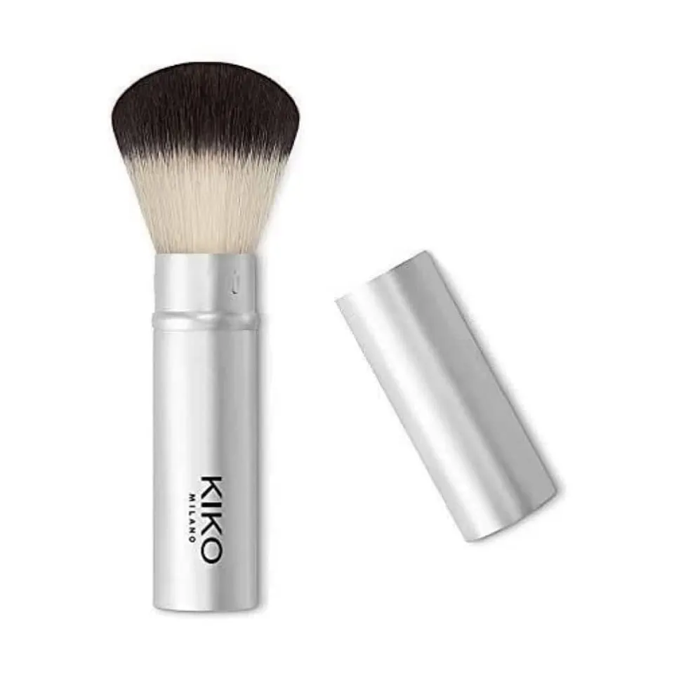 kiko-milano-smart-allover-powder-brush-104-pennello-retrattile-per-polveri-viso- image 1