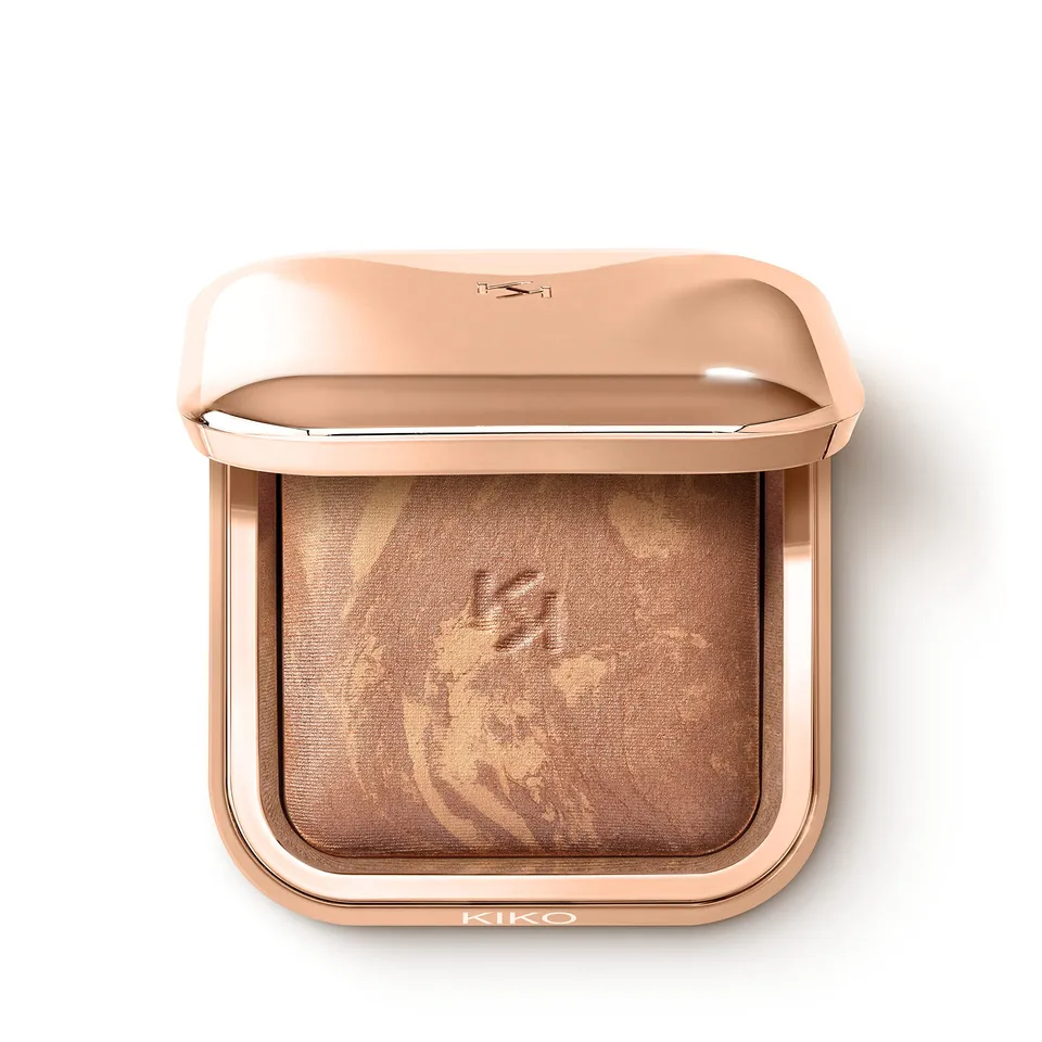 kiko-milano-silky-glow-baked-bronzer-02-terra-compatta-cotta-con-acido-ialuronic image 1