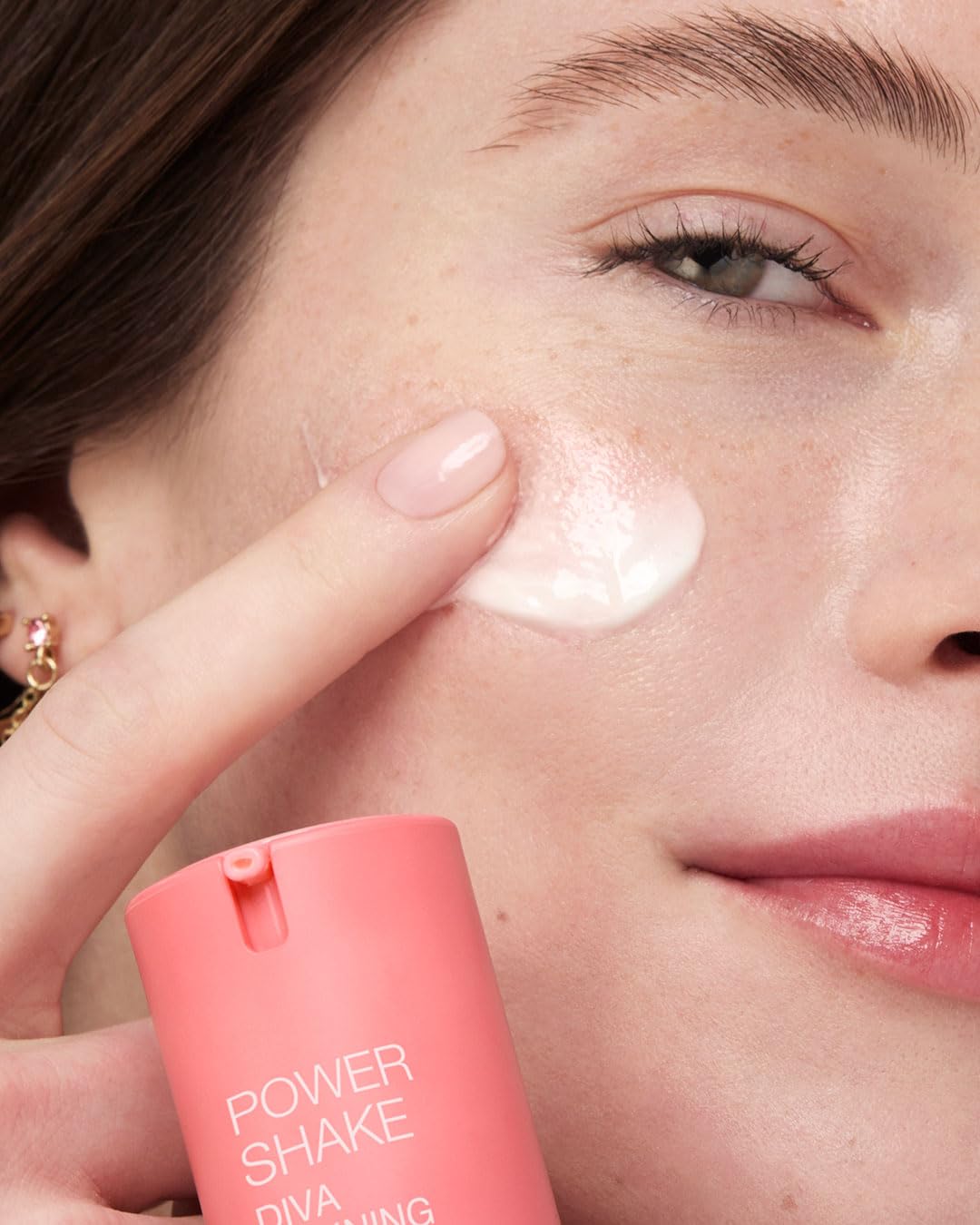 kiko-milano-power-shake-diva-refining-cream-3in1-crema-viso-idratante-primer-e-i image 5