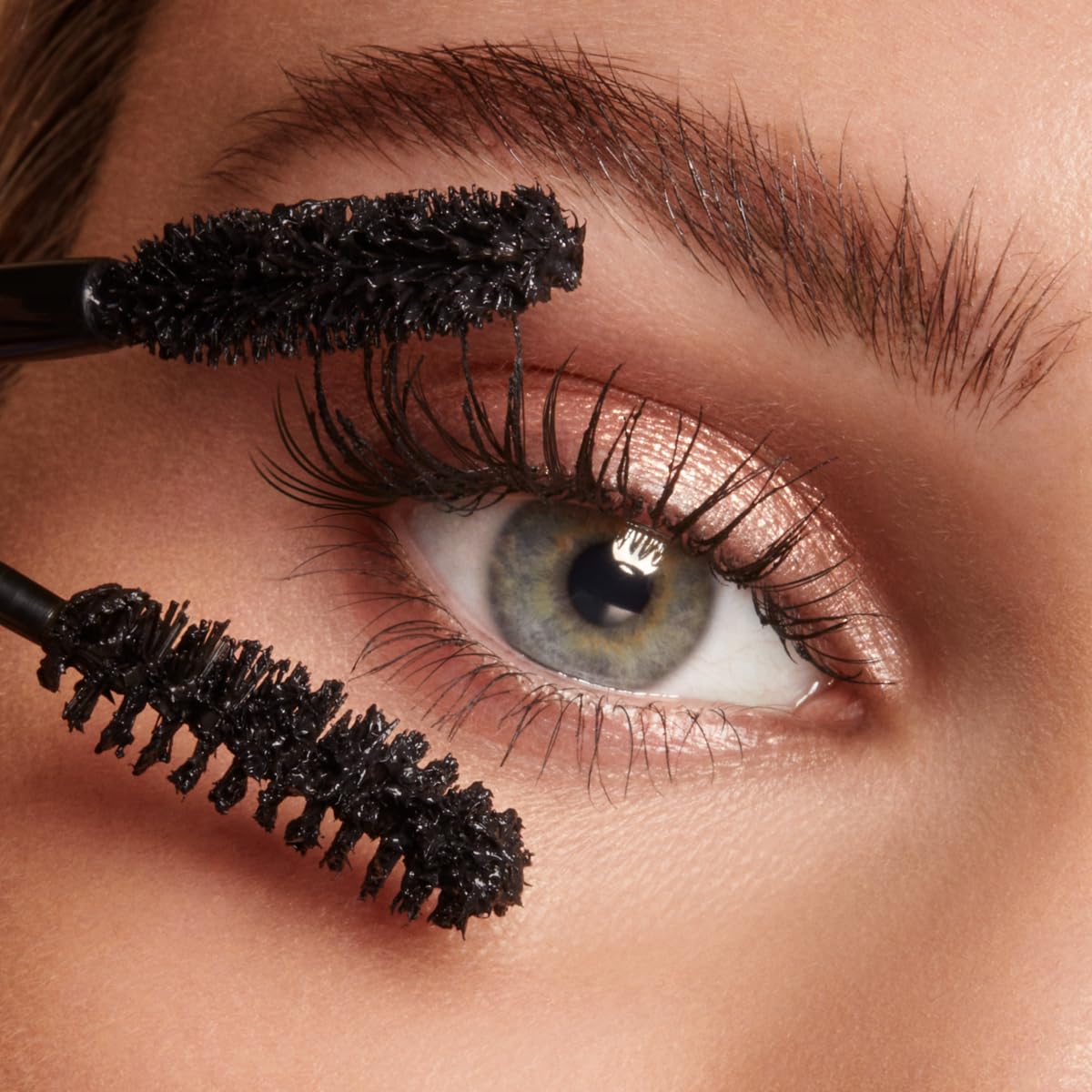kiko-milano-energy-shake-set-36h-lasting-double-effect-mascara-volume-e-allungan image 3