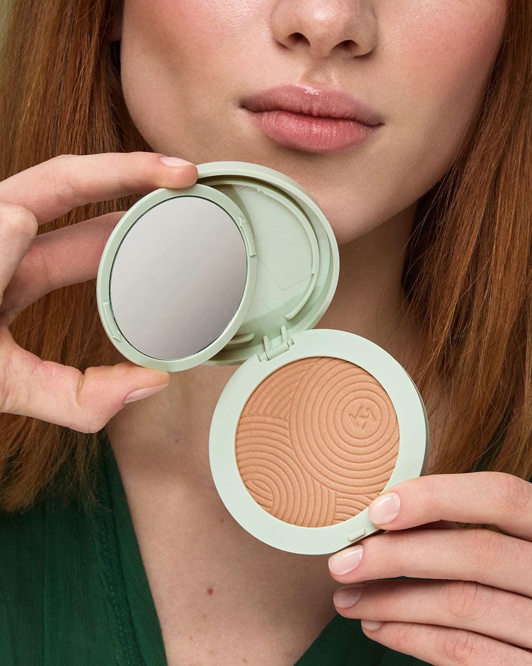kiko-milano-kind-by-kiko-silky-touch-powder-bronzer-01-terra-abbronzante-vegana- image 6