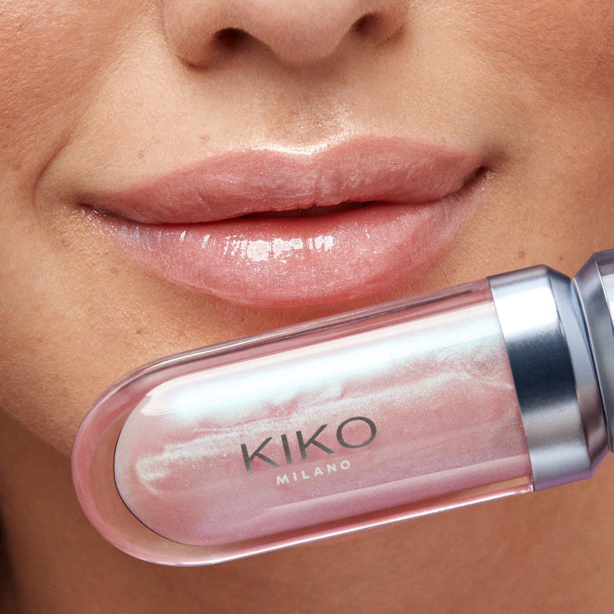 kiko-milano-3d-hydra-lipgloss-48-lucidalabbra-idratante-effetto-3d-limited-editi image 3