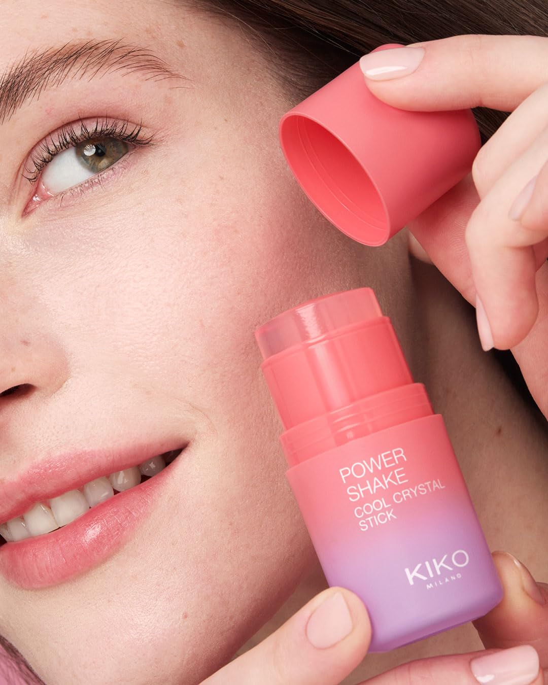 kiko-milano-power-shake-cool-crystal-stick-stick-viso-e-contorno-occhi-effetto-f image 5