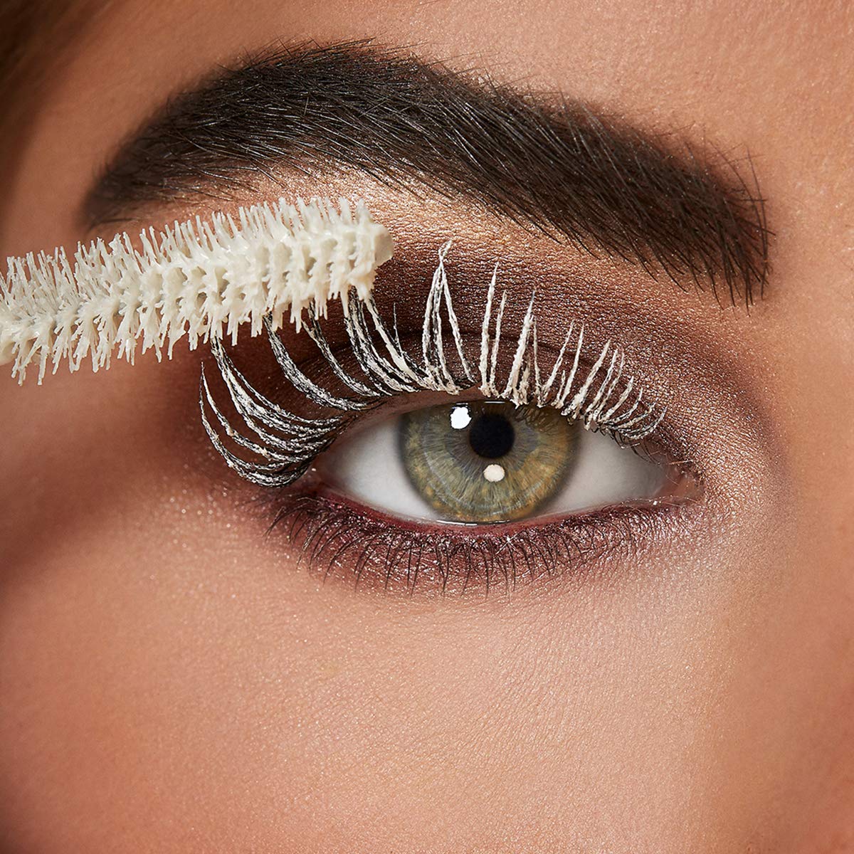 kiko-milano-building-base-mascara-primer-volumizzante-e-nutriente-per-ciglia-eff image 3