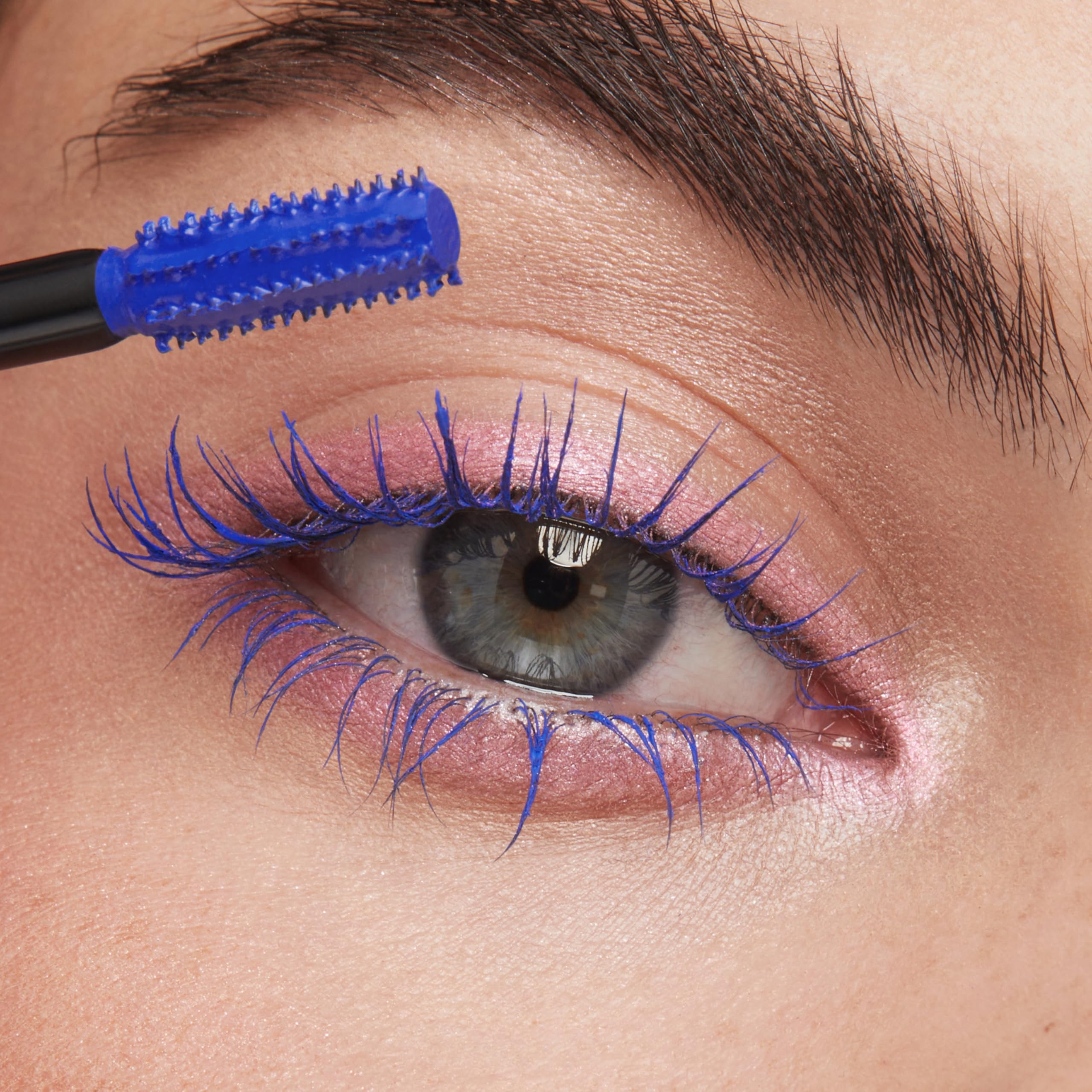 kiko-milano-maxi-mod-colour-mascara-01-electric-blue-mascara-colorato-mini-appli image 4