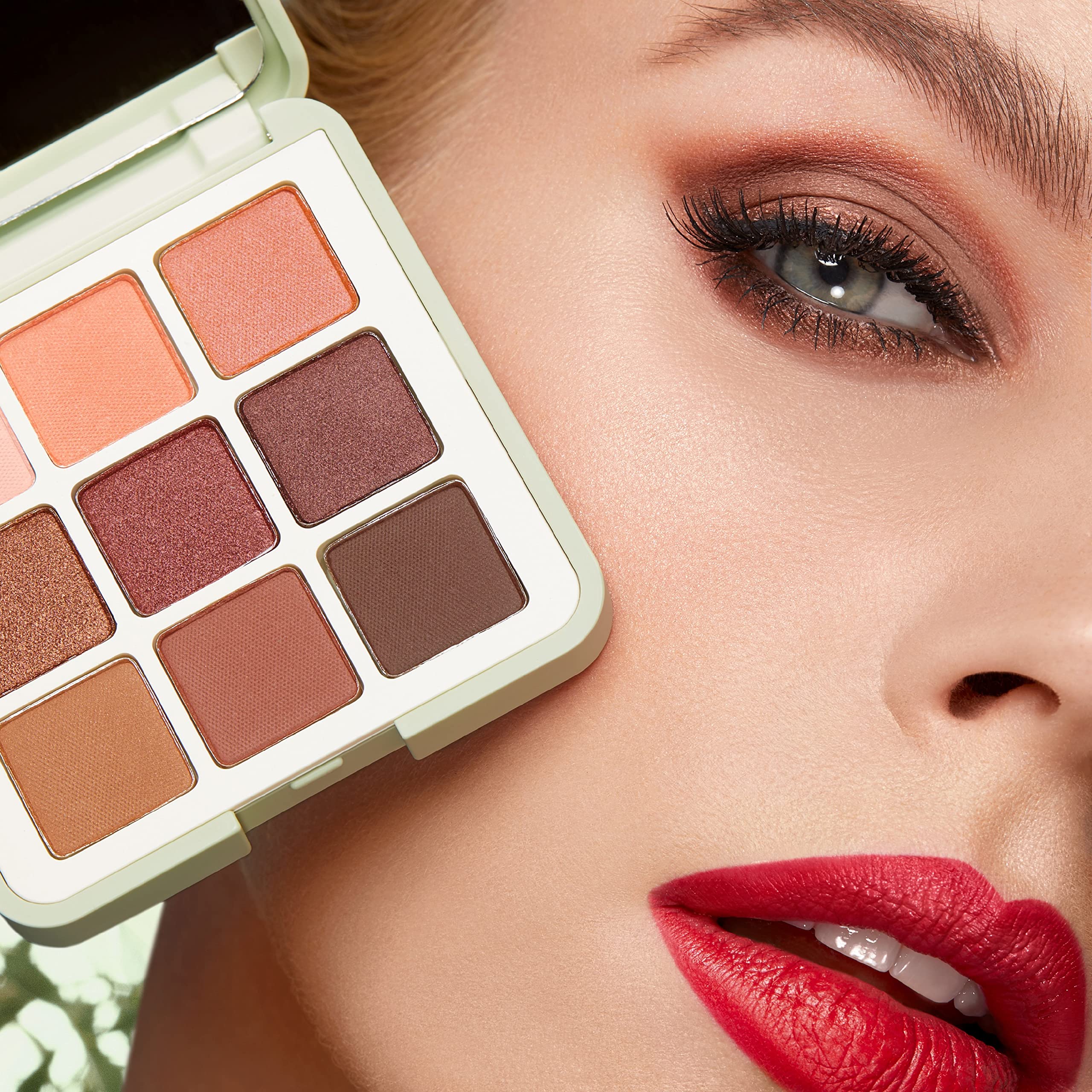 kiko-milano-green-me-eyeshadow-palette-102-palette-9-ombretti-multi-finish-mat-p image 4